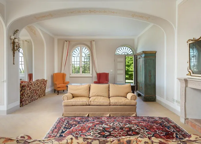 Tenuta Bagni De' Consoli 24, Emma *